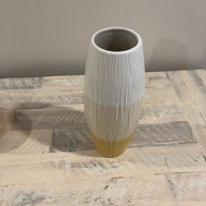 Bouclair ceramic vase